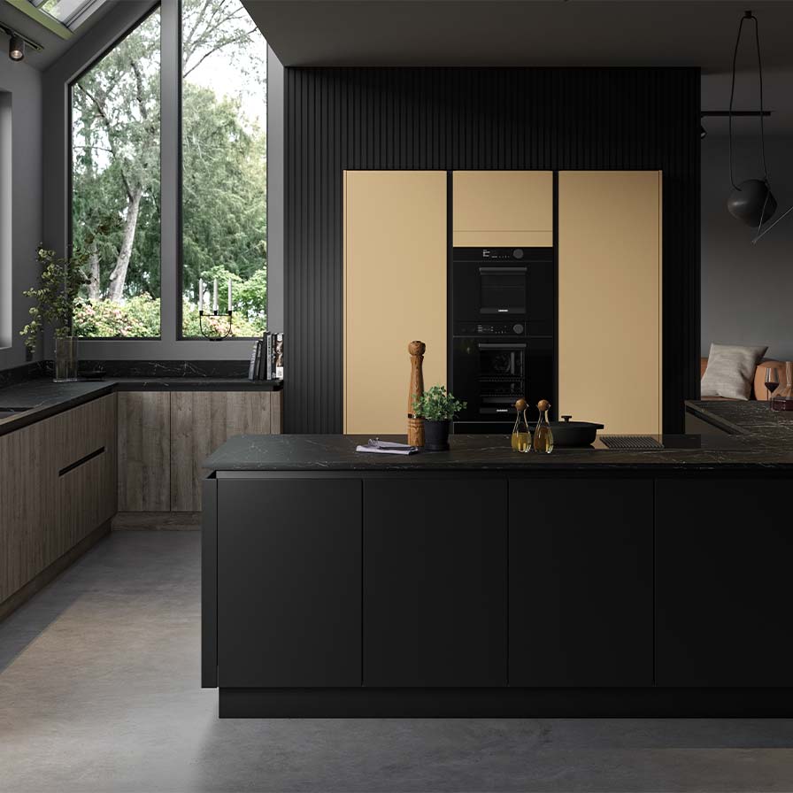 Black handleless kitchen