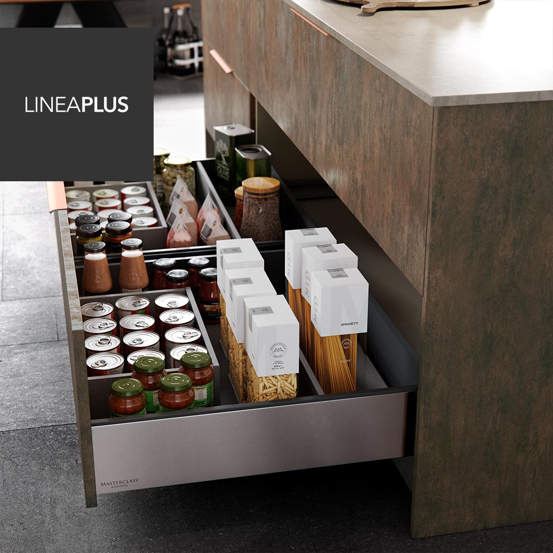 https://www.masterclasskitchens.co.uk/_userfiles/images/lineaplus-wide-drawers-03.jpg