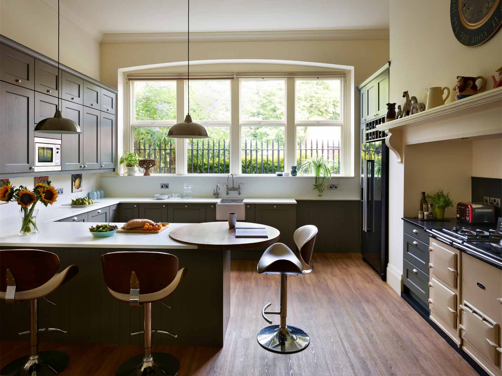 U-shaped kitchen dining ideas